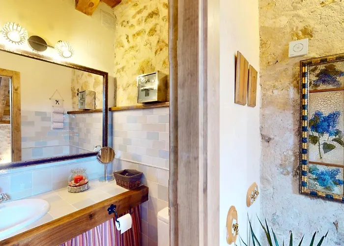 La Fuente Del Junco *